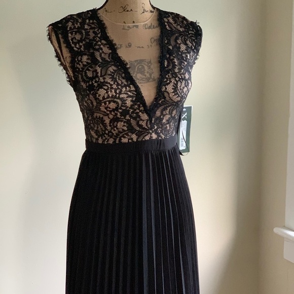 Xscape black lace overlay chiffon pleat dress 4 - Picture 12 of 15